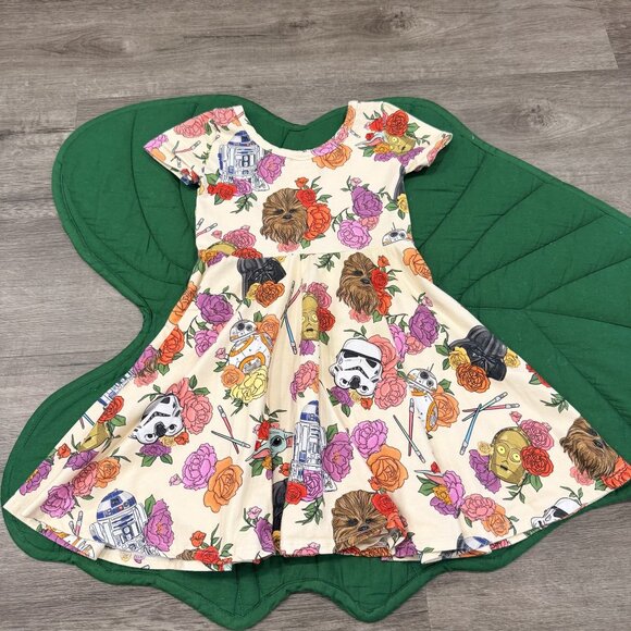 Wild Rich Kids Girls 5/6 Star Wars Floral Short Sleeve Twirl Dress - Picture 2 of 4